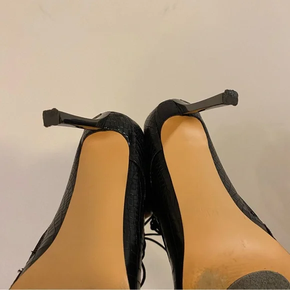 Wet Kiss Black Ankle Boots Stiletto Heel Pointed Toe Size 10 - Picture 9 of 13